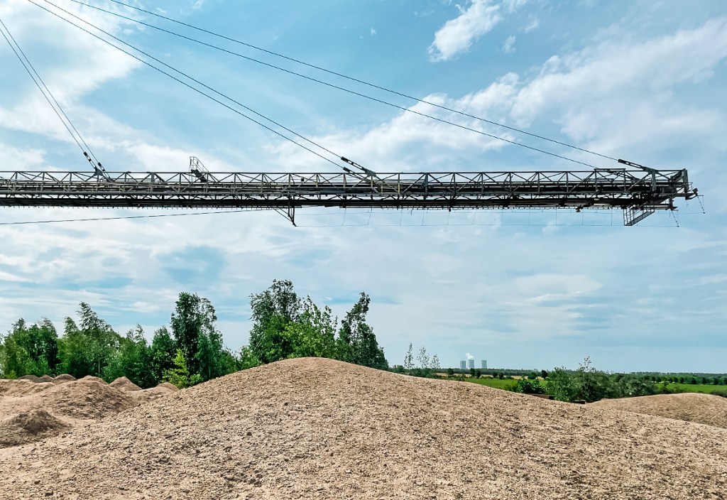 Ausleger des Bandabsetzers 1115 mit Raupenfahrwerk