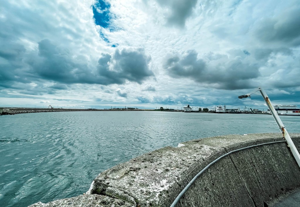 Blick in den Hafen bei Puttgarden auf Fehmarn